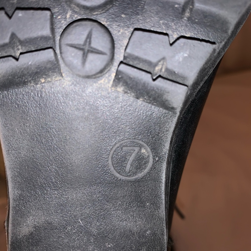 Healed Combat Boots - Picture 6 of 6